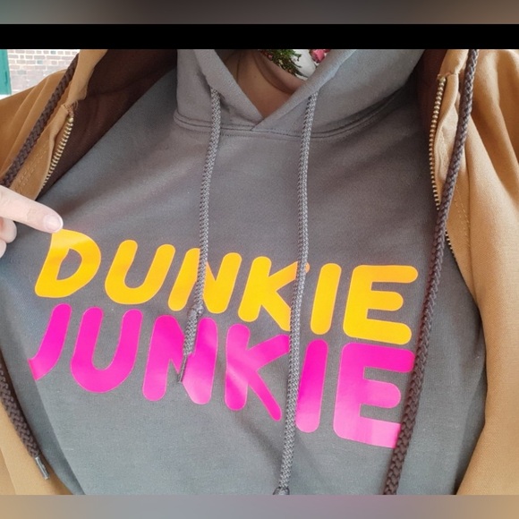 Dunkin donuts: Dunkie Junkie logo graphic grey hoodie - Picture 3 of 3